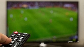 O Brasil é um dos países que mais pirateia a transmissão de partidas de futebol. Imagem: Oficina da Net